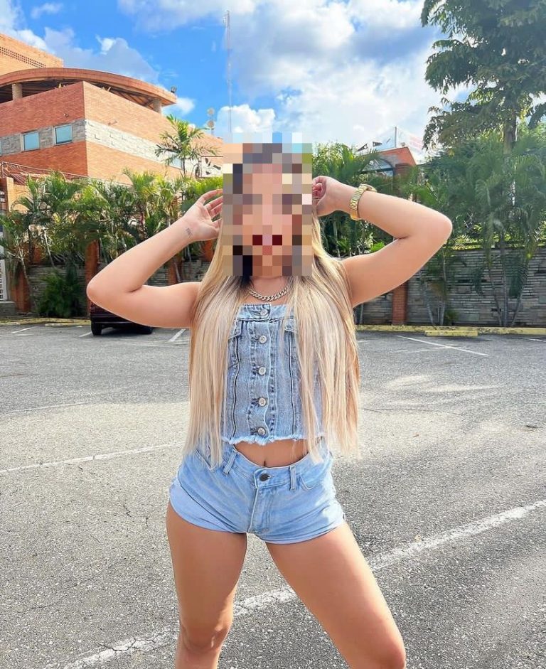 אורלי סטודנטית ועיסוי מרגיע בצפון