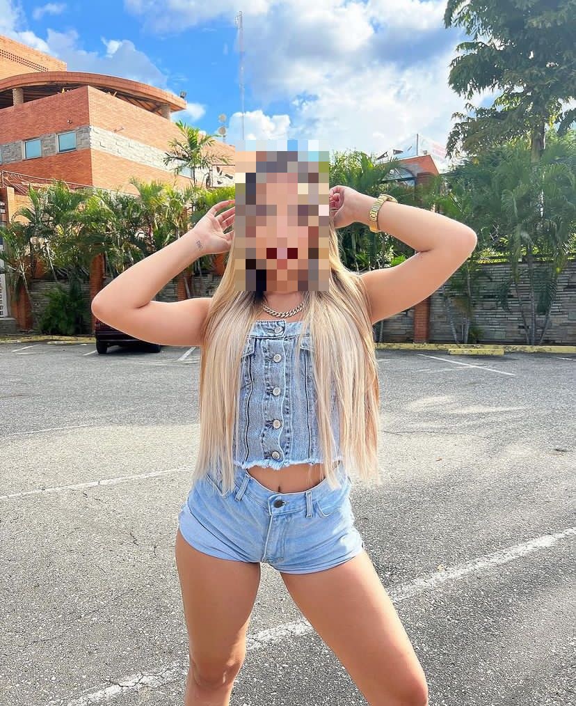 אורלי סטודנטית ועיסוי מרגיע בצפון